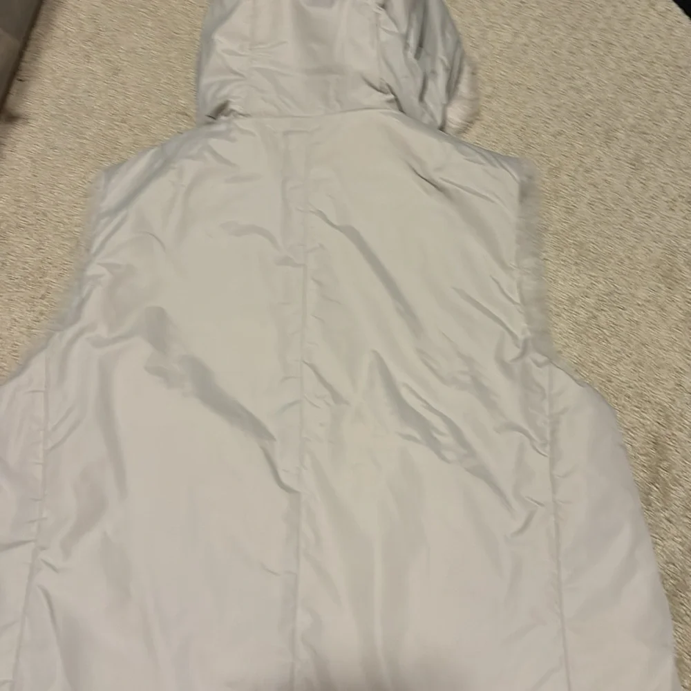 June - Picture 4 of 8